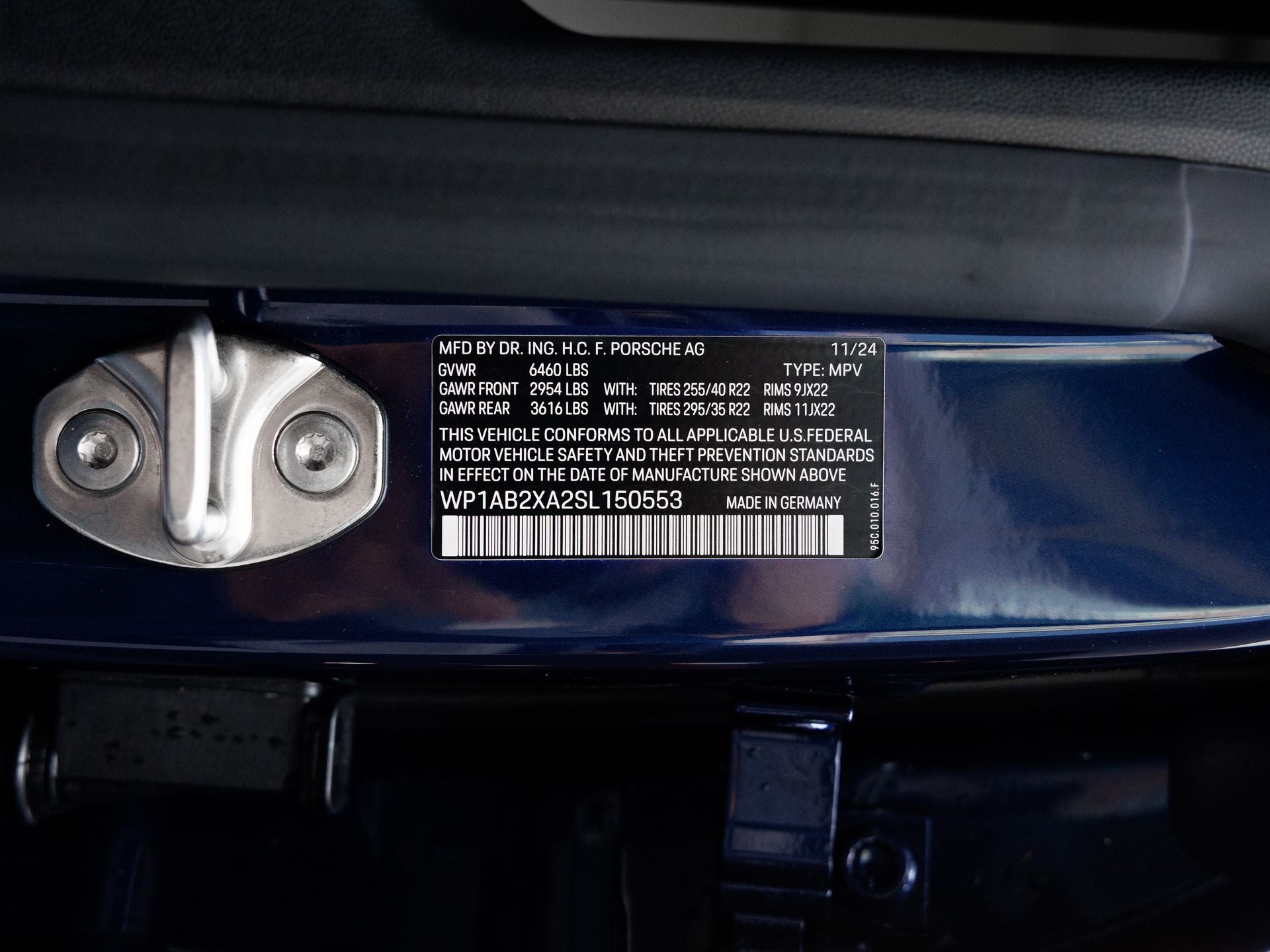 2025 Porsche Macan Electric 4S