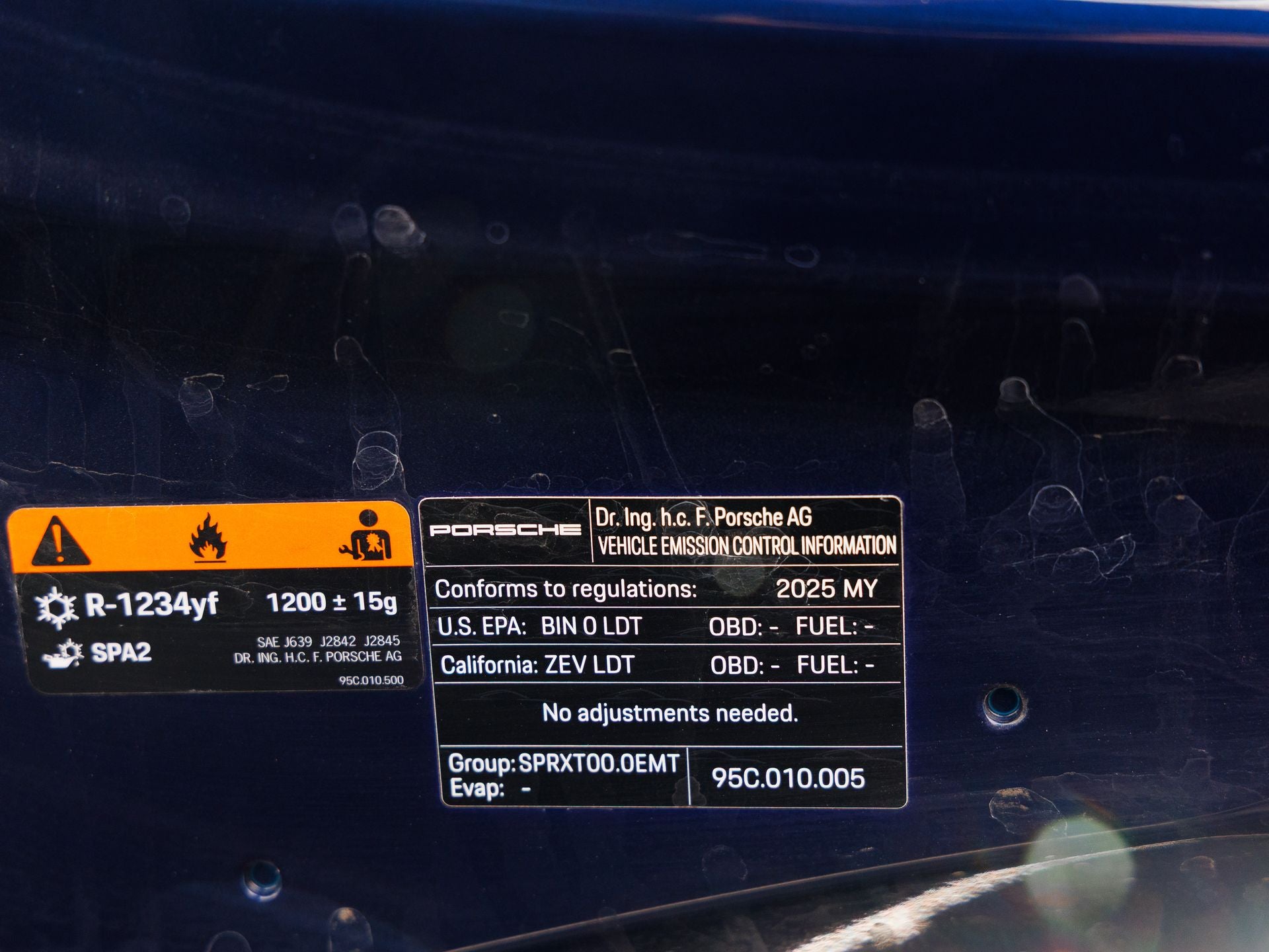 2025 Porsche Macan Electric 4S