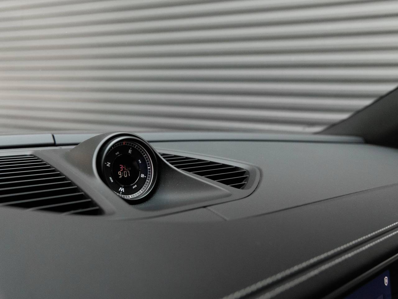 2025 Porsche Macan 4S Electric