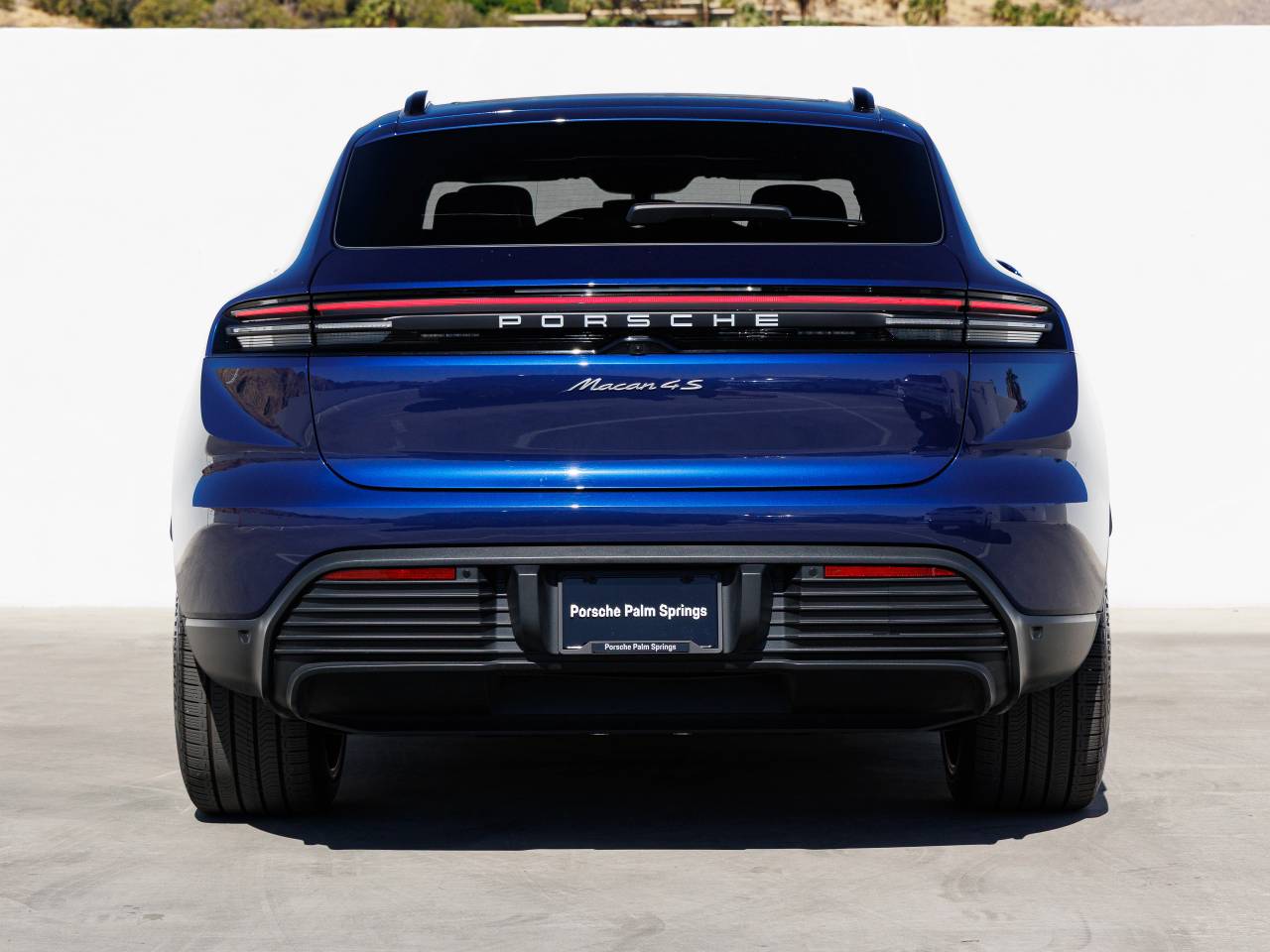 2025 Porsche Macan 4S Electric