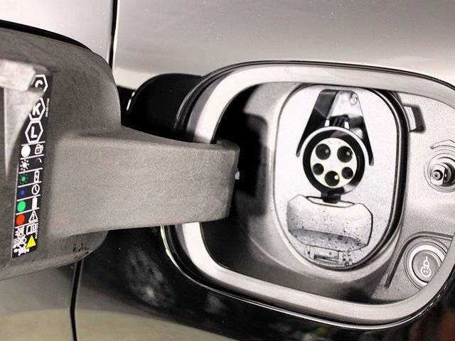 2025 Porsche Macan Macan 4S Electric