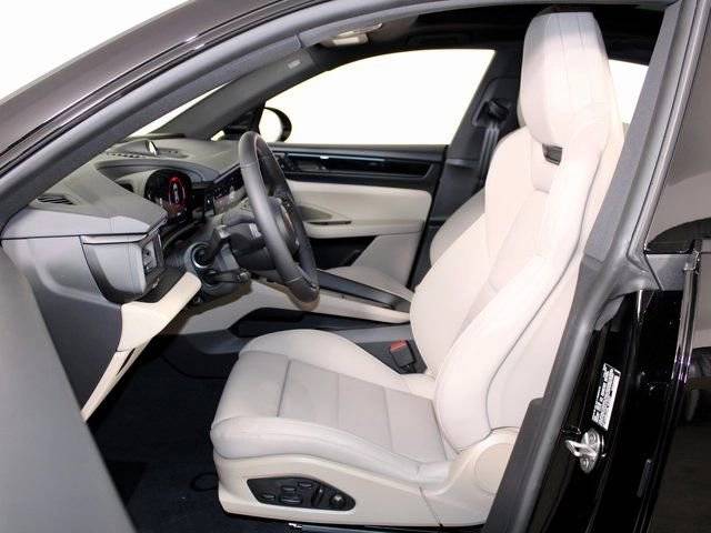 2025 Porsche Macan Macan 4S Electric