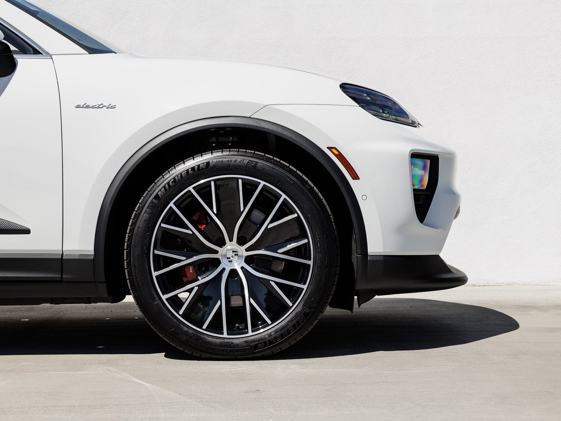 2025 Porsche Macan Macan 4S Electric