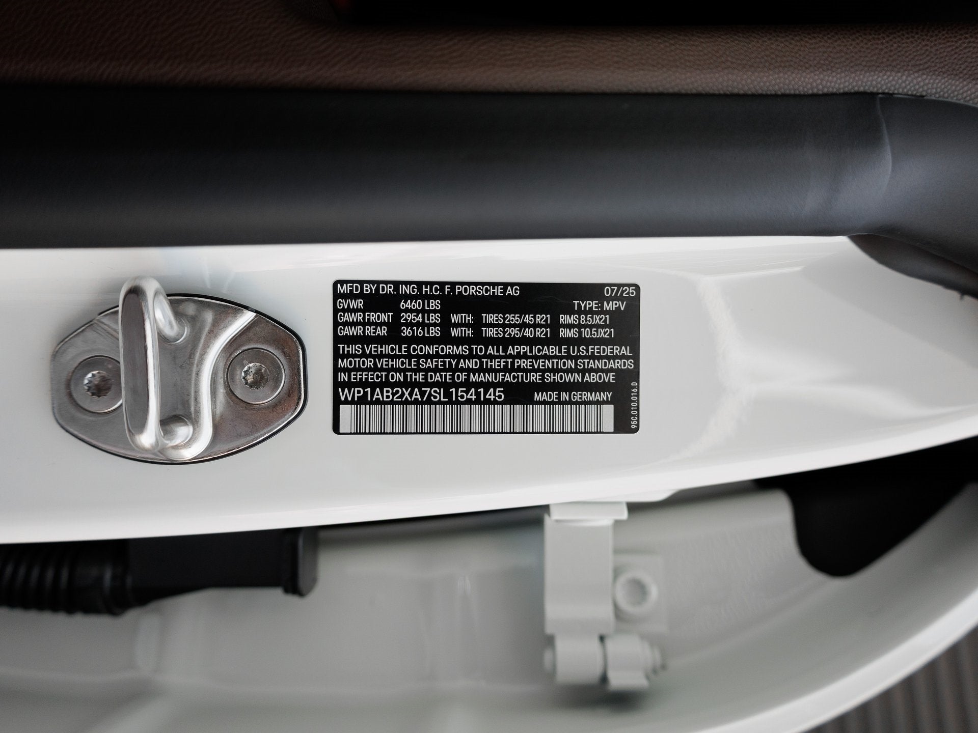 2025 Porsche Macan Macan 4S Electric