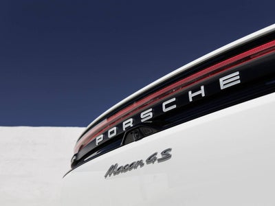 2025 Porsche Macan Macan 4S Electric