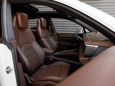 2025 Porsche Macan Macan 4S Electric