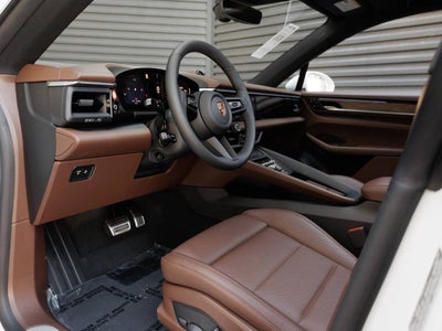 2025 Porsche Macan Macan 4S Electric