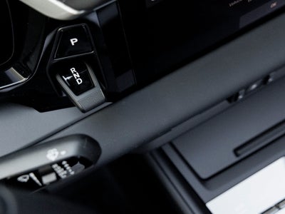 2026 Porsche Macan Macan 4S Electric