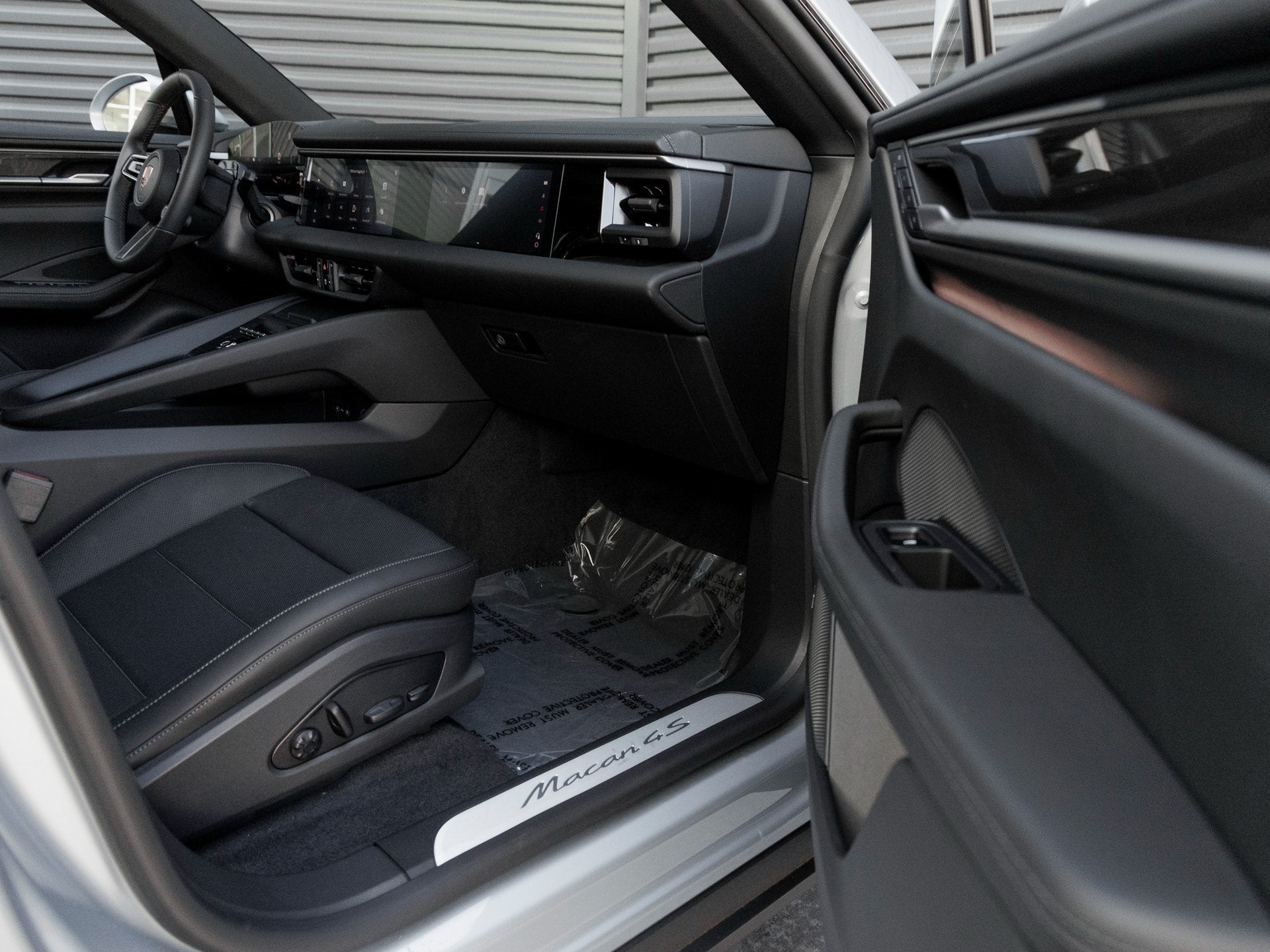 2026 Porsche Macan Macan 4S Electric