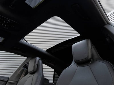 2026 Porsche Macan Macan 4S Electric