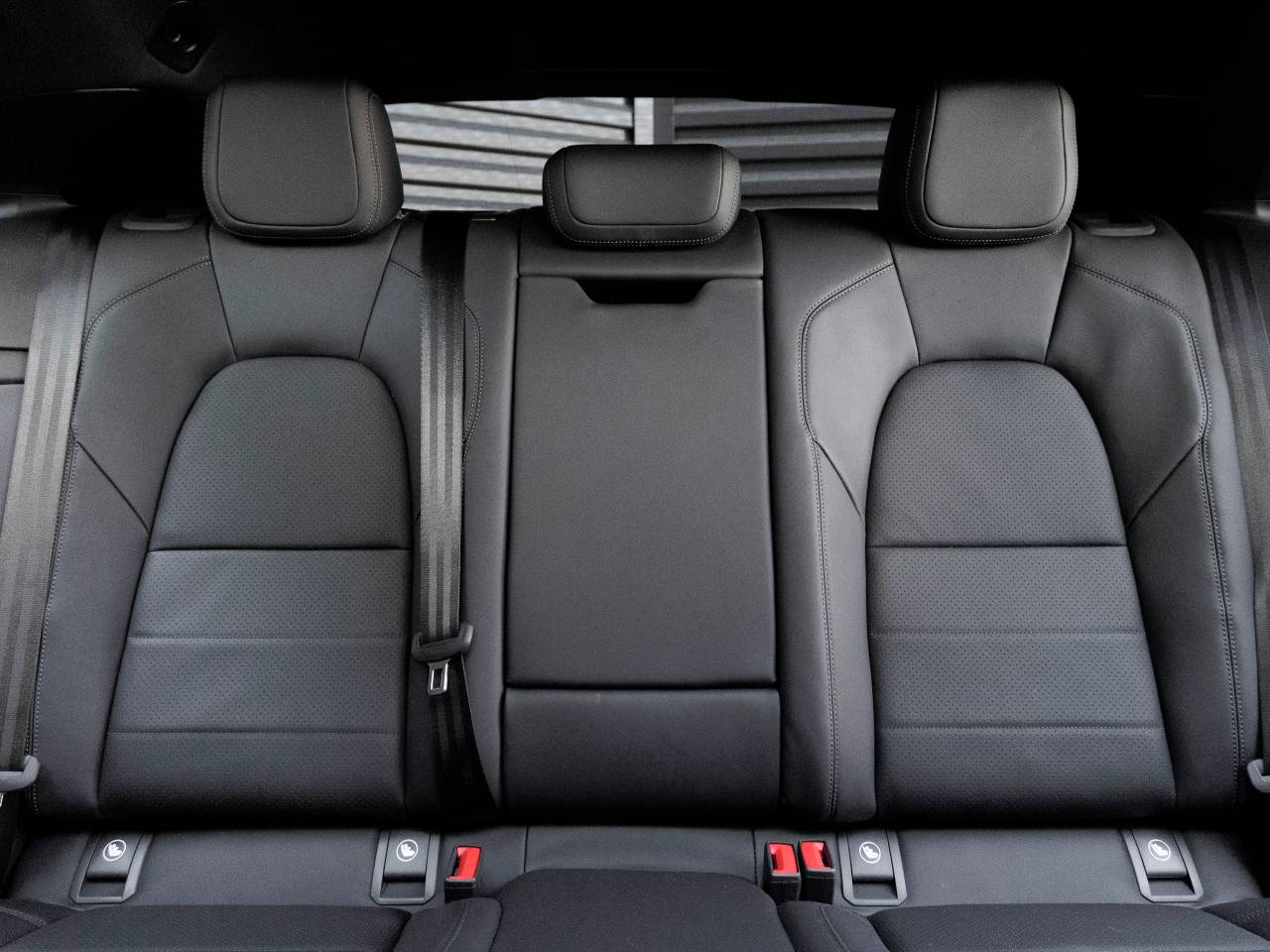 2026 Porsche Macan Macan 4S Electric