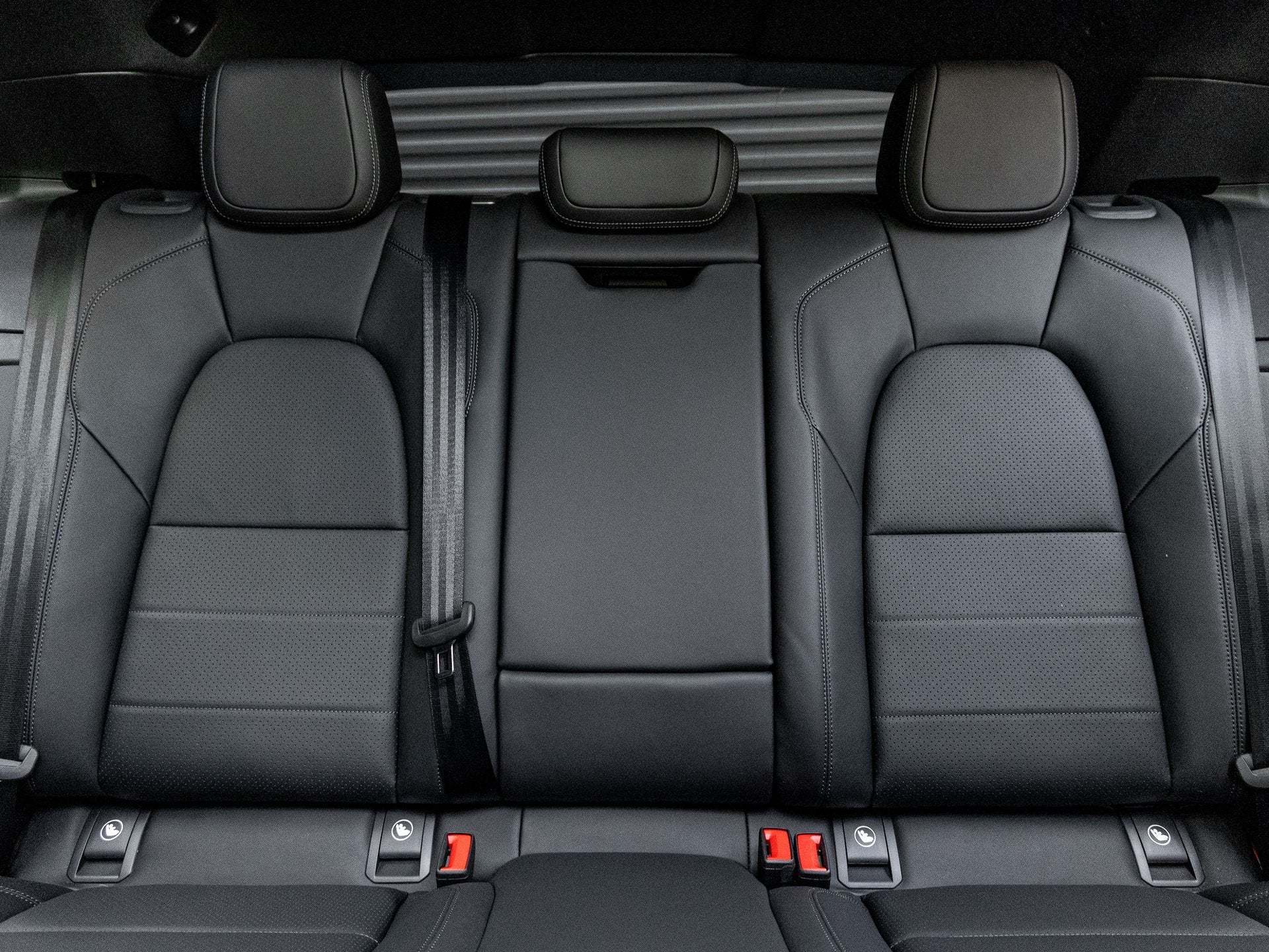 2026 Porsche Macan Macan 4S Electric