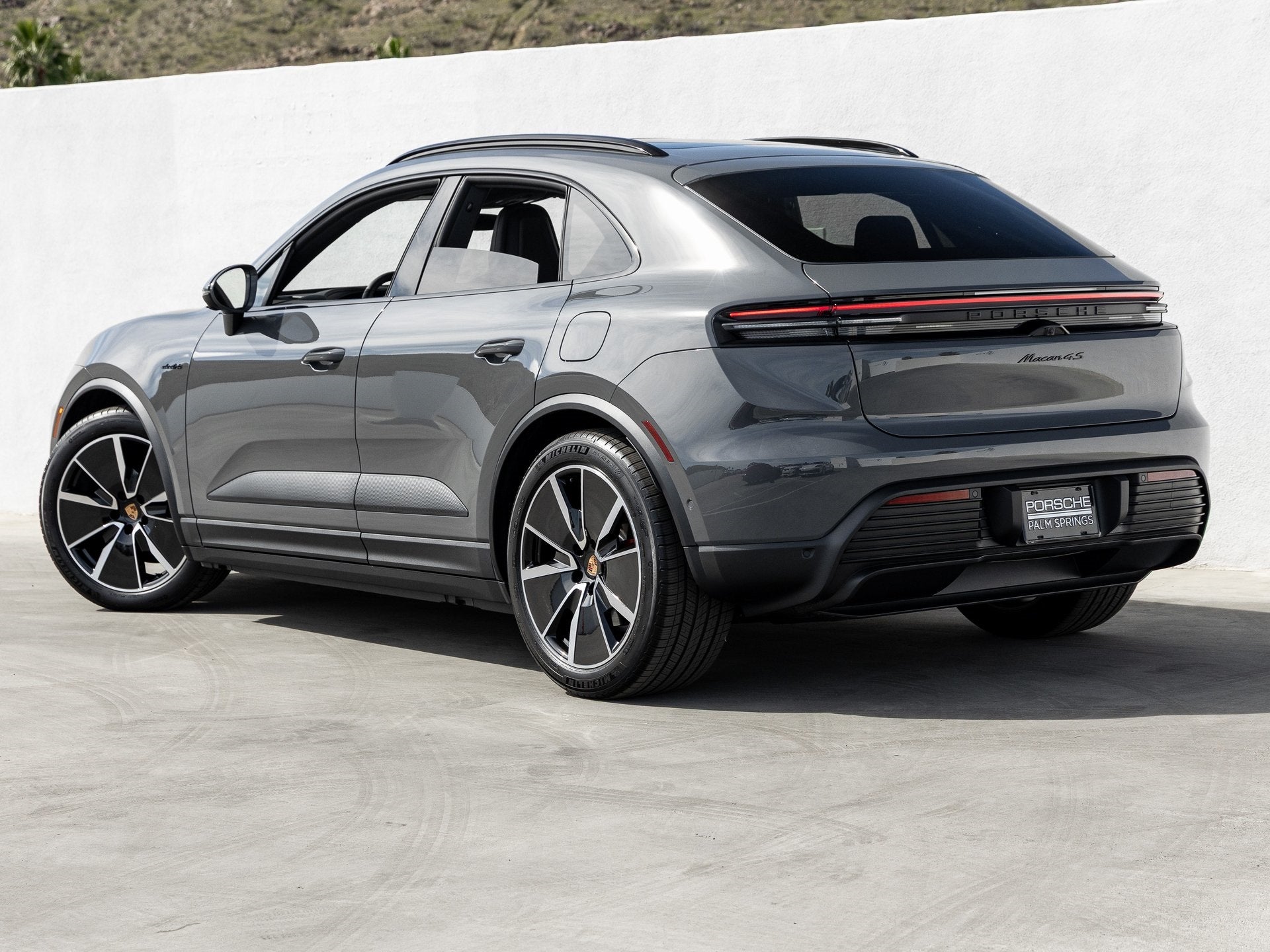 2026 Porsche Macan Macan 4S Electric
