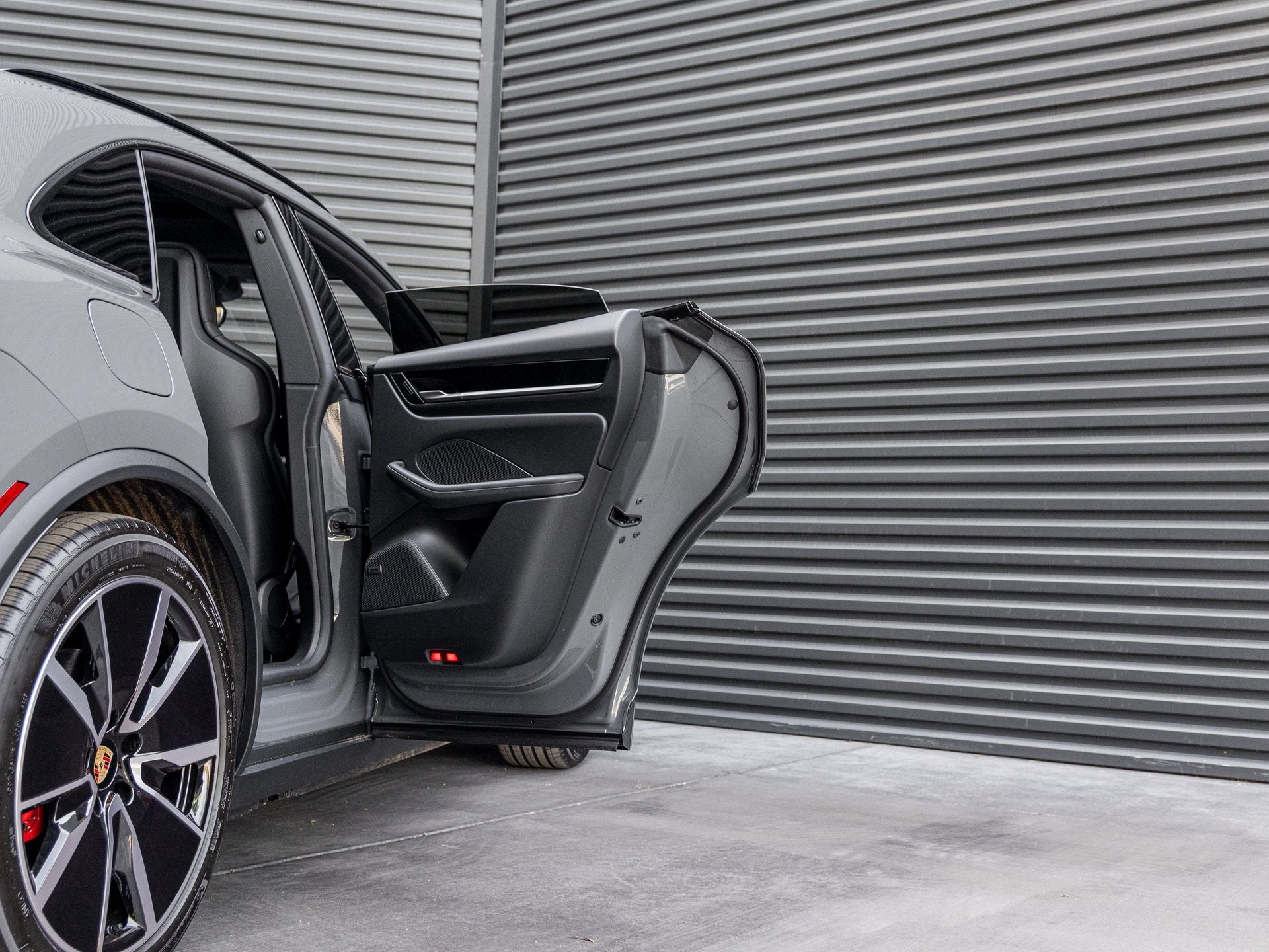 2026 Porsche Macan Macan 4S Electric