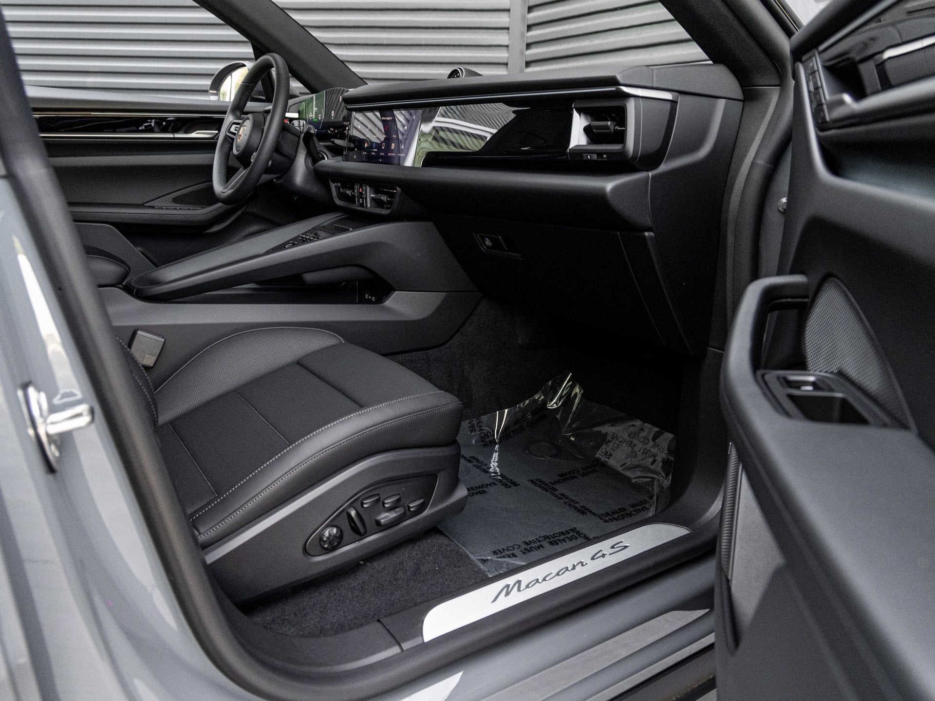 2026 Porsche Macan Macan 4S Electric