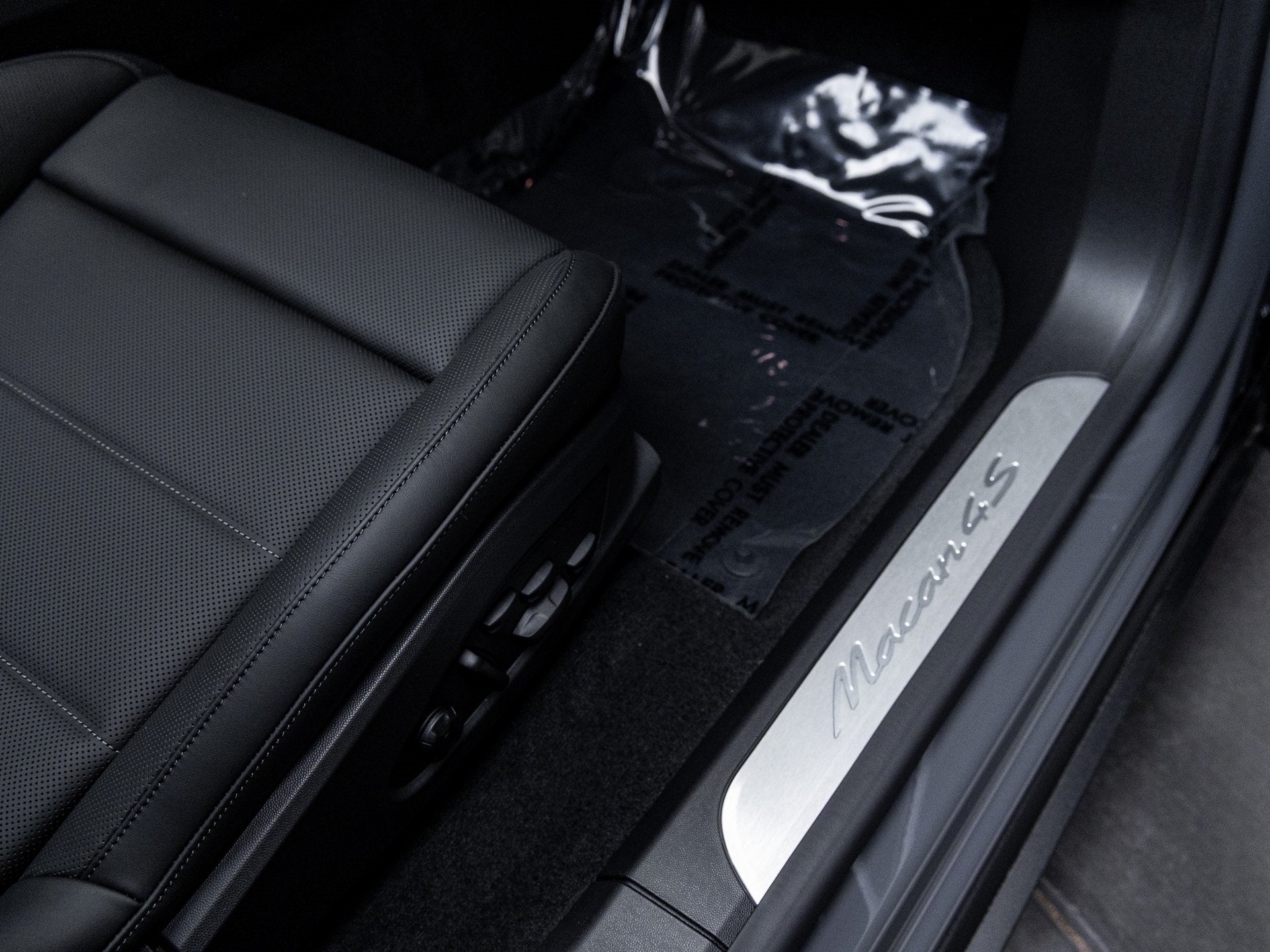 2026 Porsche Macan Macan 4S Electric