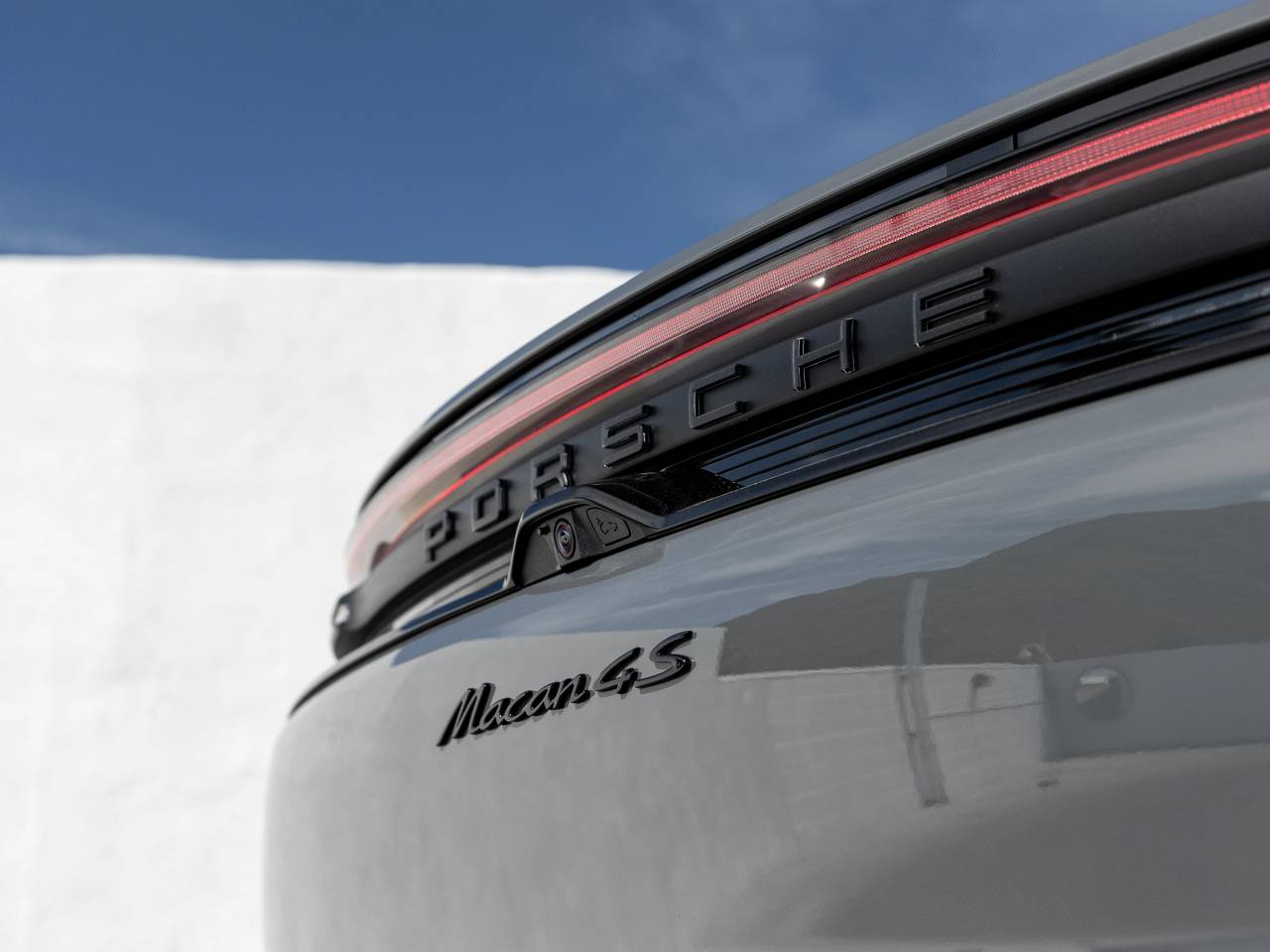 2026 Porsche Macan Macan 4S Electric