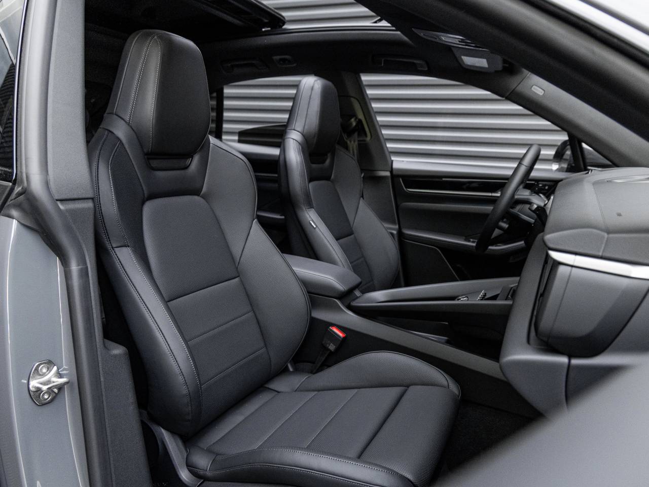 2026 Porsche Macan Macan 4S Electric