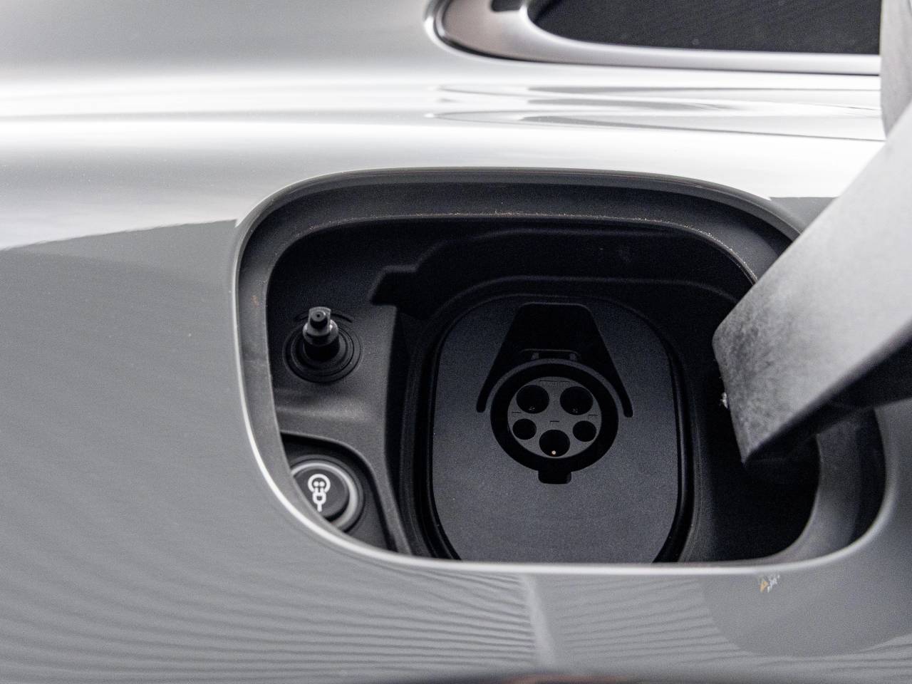 2026 Porsche Macan Macan 4S Electric