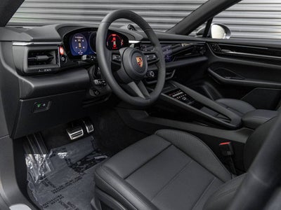 2026 Porsche Macan Macan 4S Electric