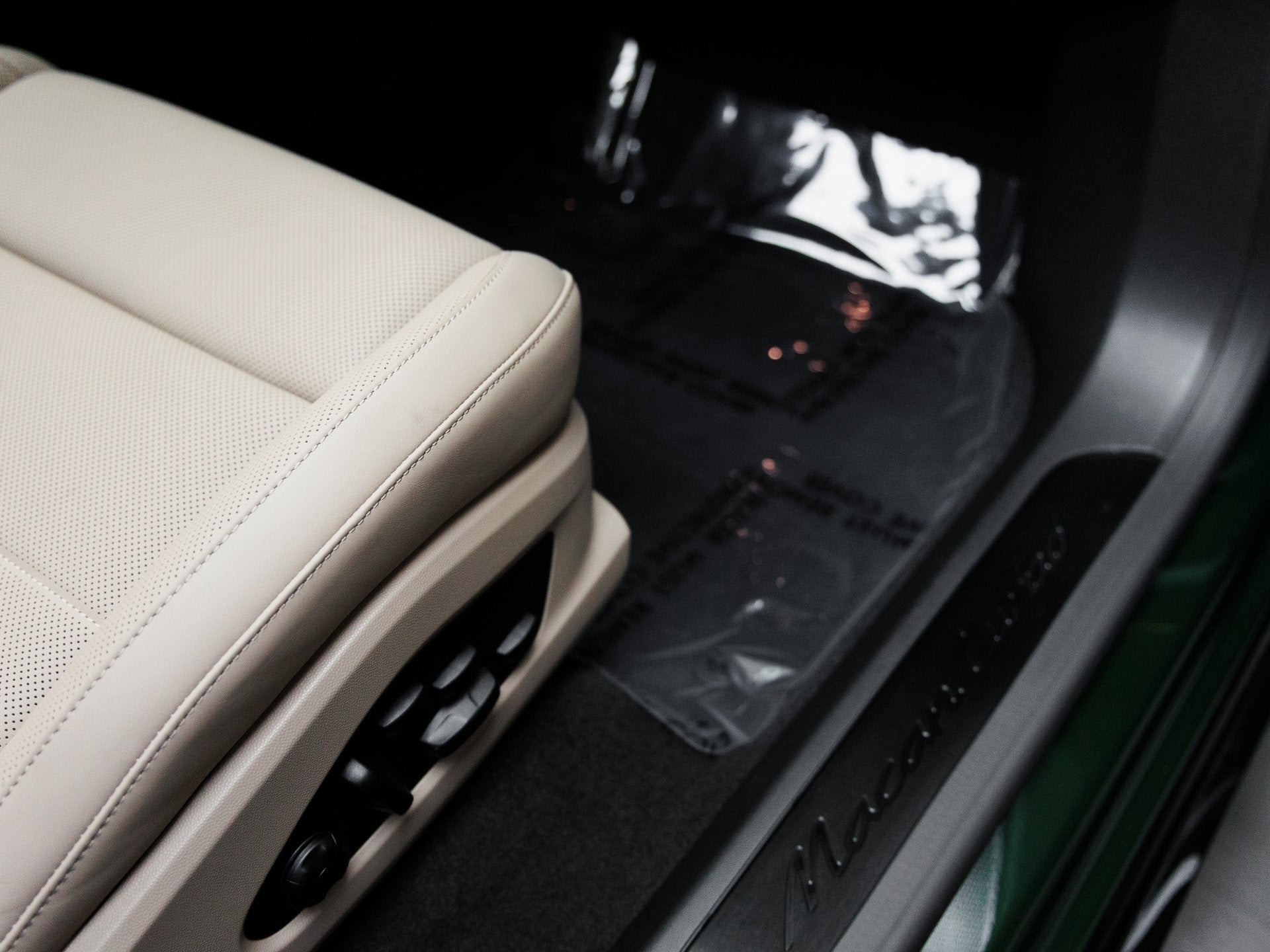 2024 Porsche Macan Macan Turbo Electric