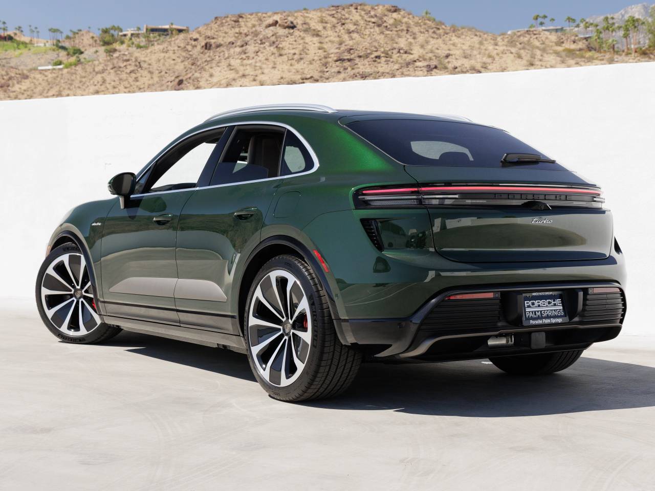 2024 Porsche Macan Macan Turbo Electric