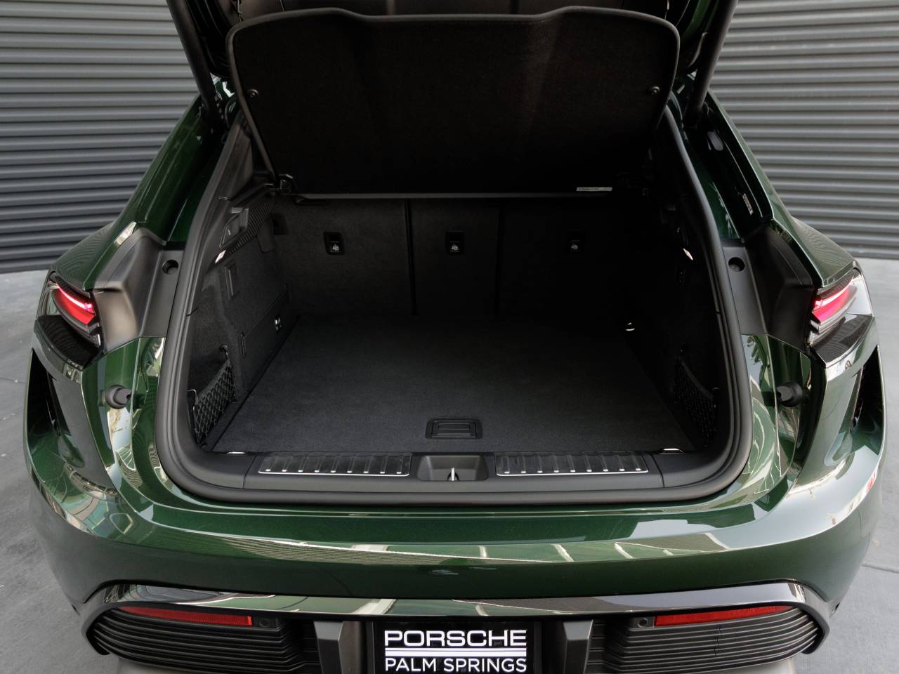 2024 Porsche Macan Macan Turbo Electric