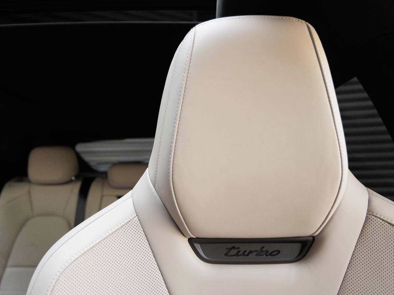 2024 Porsche Macan Macan Turbo Electric