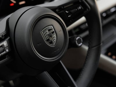 2024 Porsche Macan Macan Turbo Electric