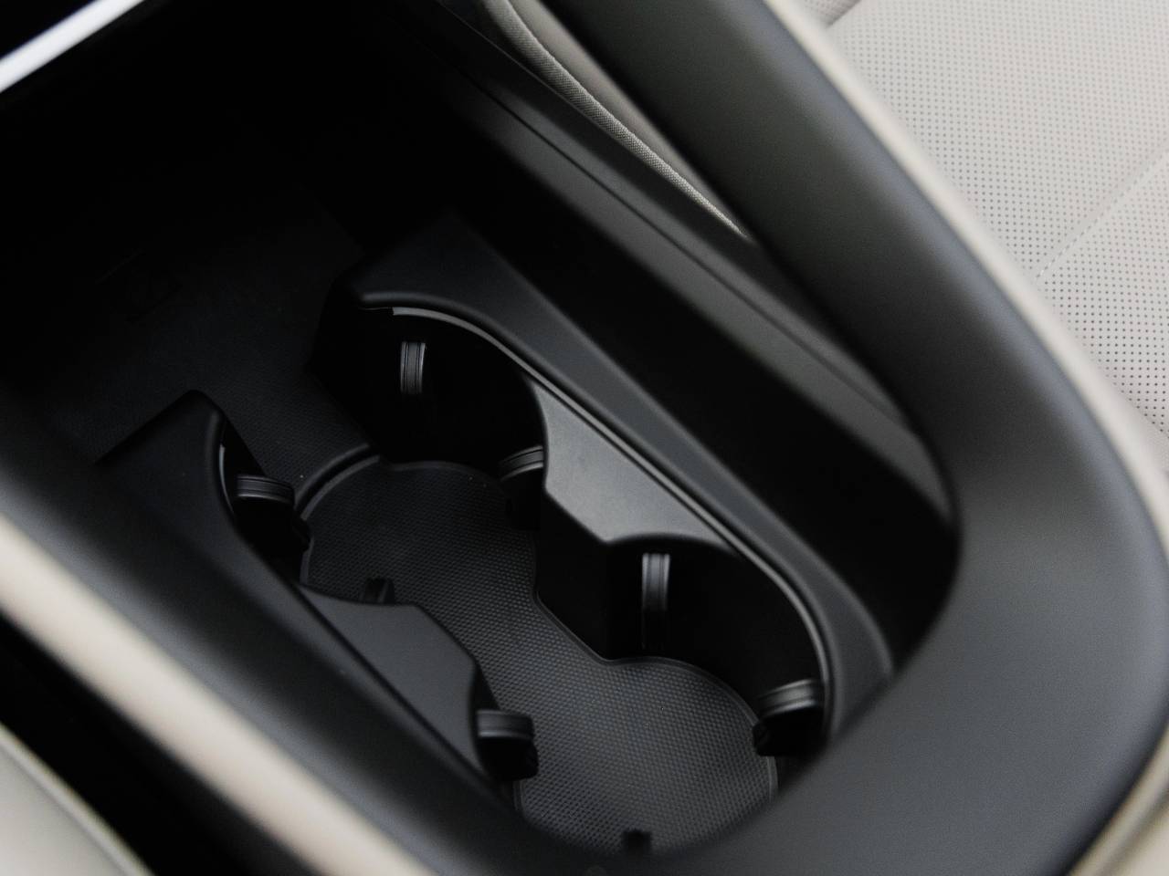 2024 Porsche Macan Macan Turbo Electric