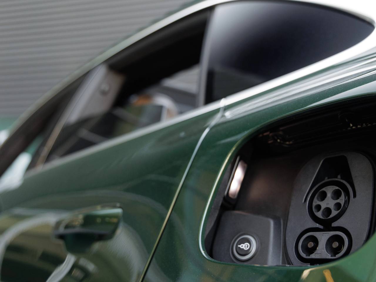 2024 Porsche Macan Macan Turbo Electric