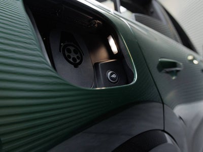 2024 Porsche Macan Macan Turbo Electric