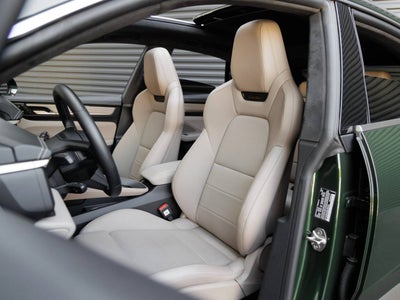 2024 Porsche Macan Macan Turbo Electric