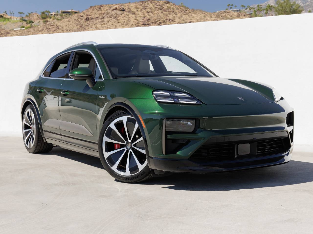 2024 Porsche Macan Macan Turbo Electric