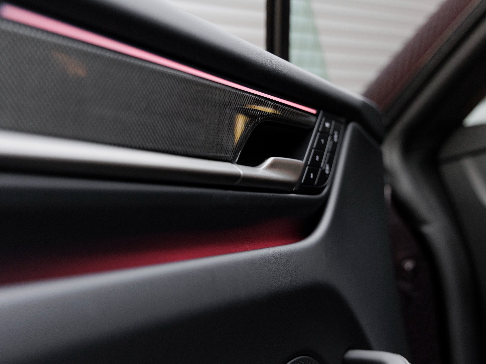 2024 Porsche Macan Macan Turbo Electric