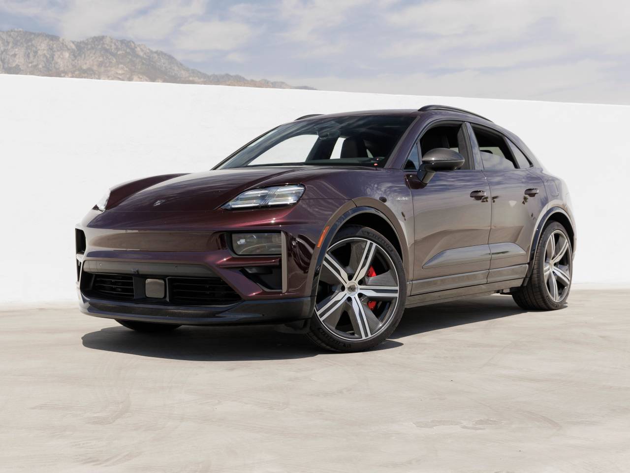 2024 Porsche Macan Macan Turbo Electric