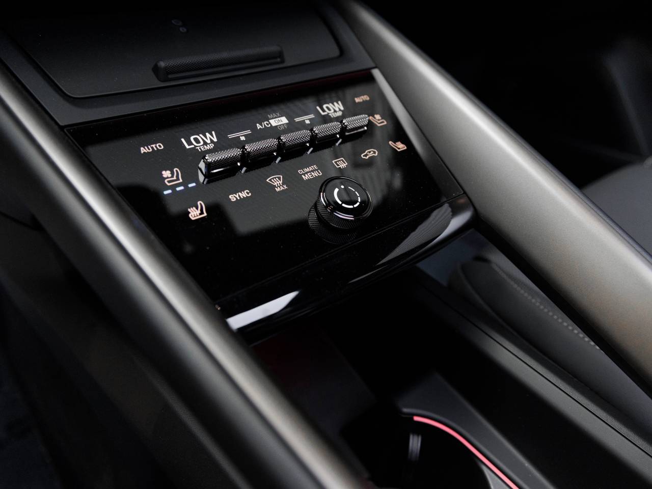 2024 Porsche Macan Macan Turbo Electric