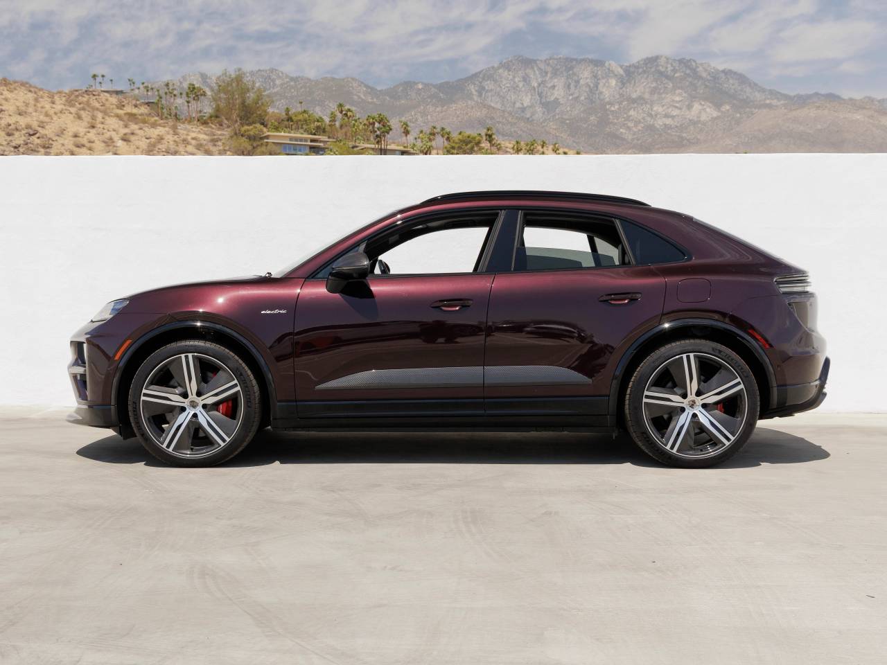 2024 Porsche Macan Macan Turbo Electric