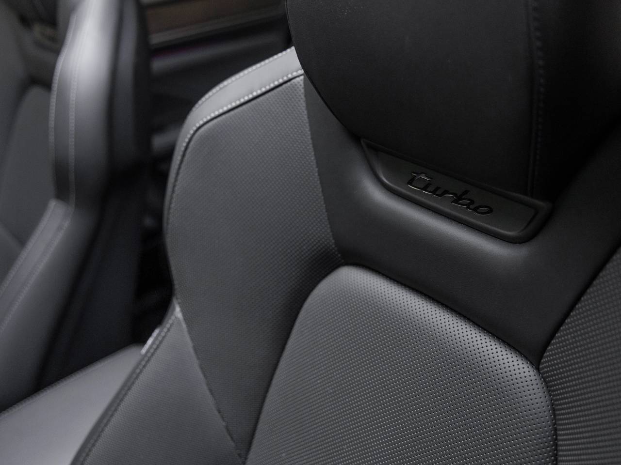 2024 Porsche Macan Macan Turbo Electric