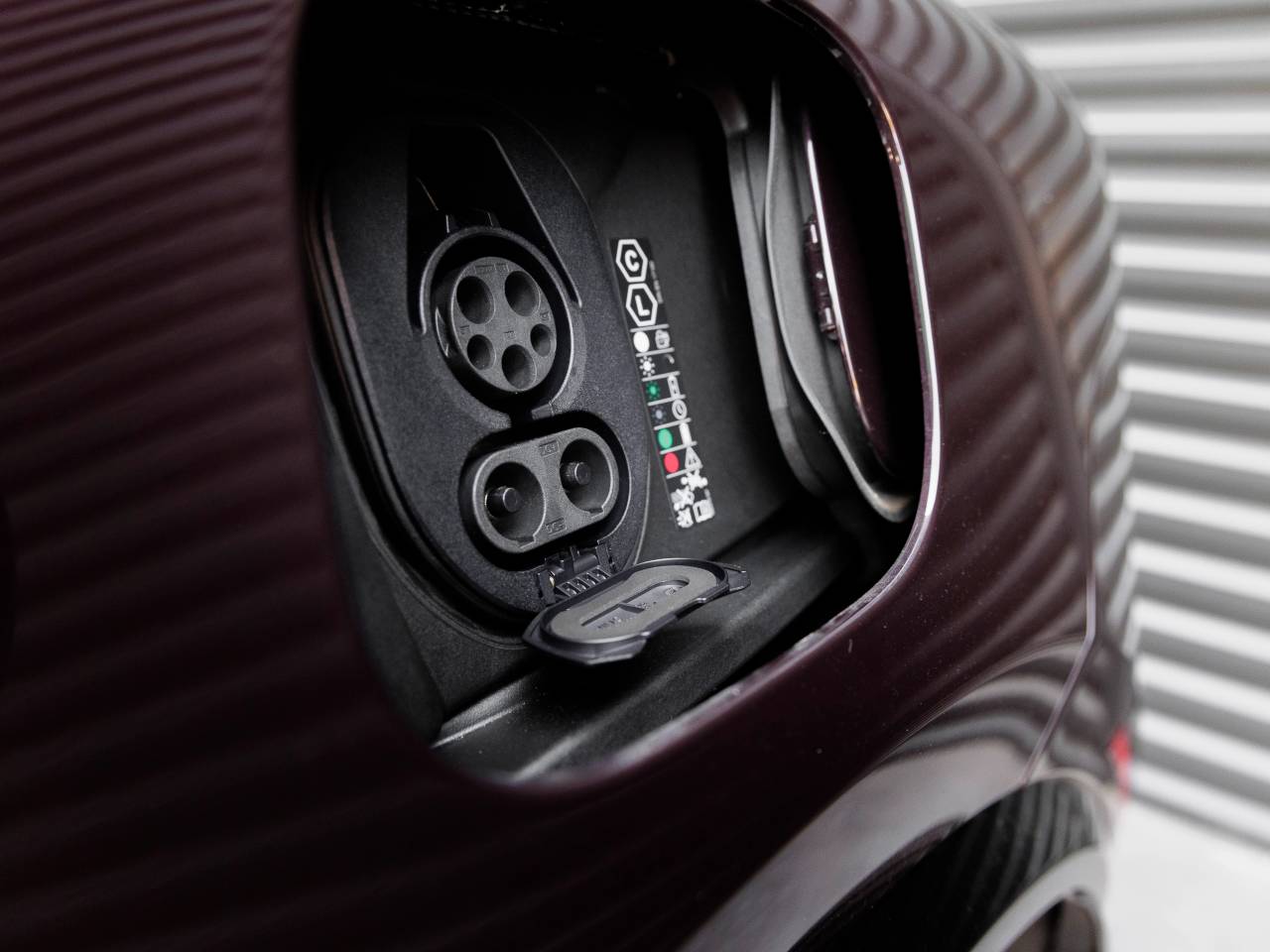 2024 Porsche Macan Macan Turbo Electric