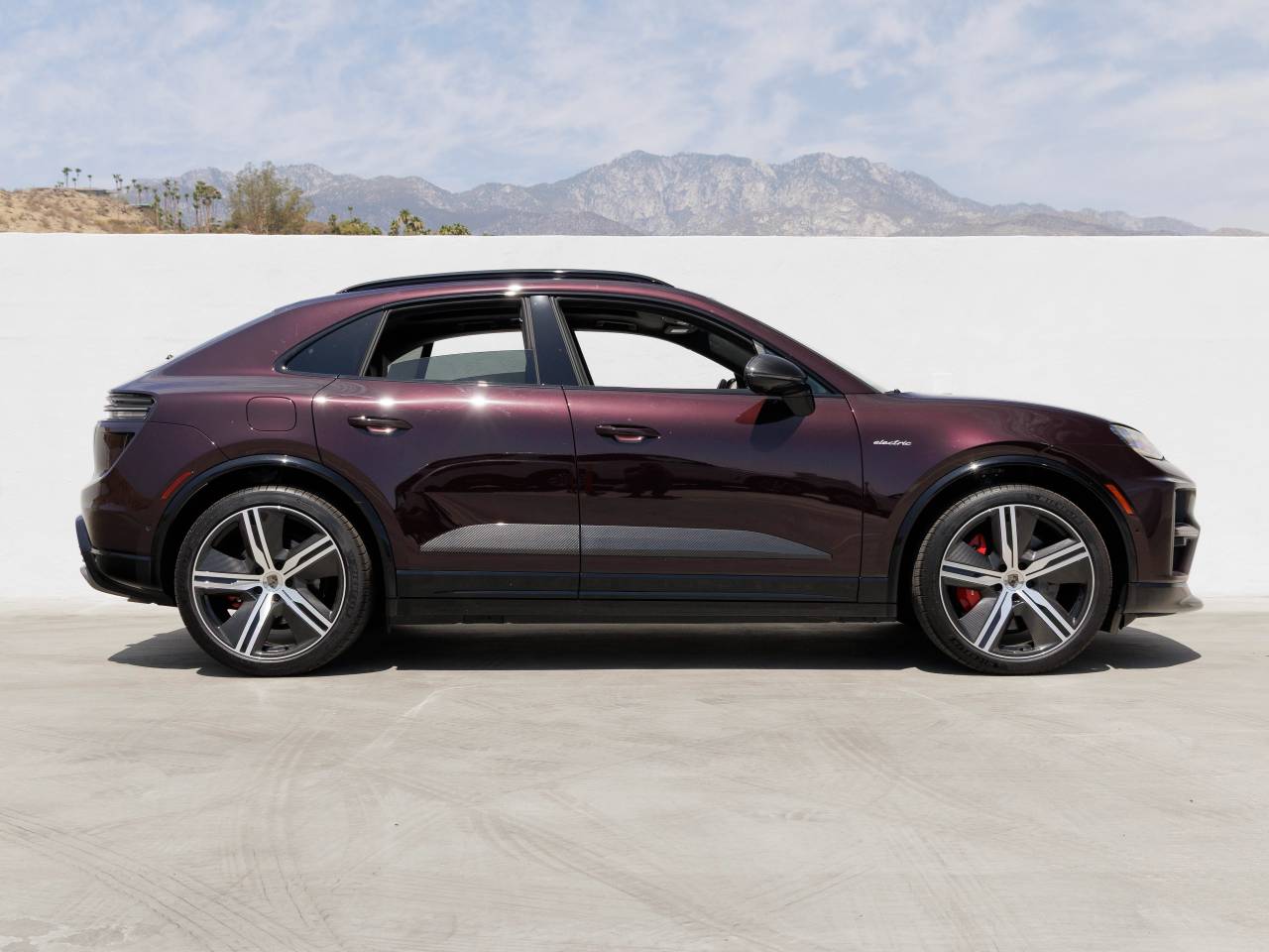 2024 Porsche Macan Macan Turbo Electric