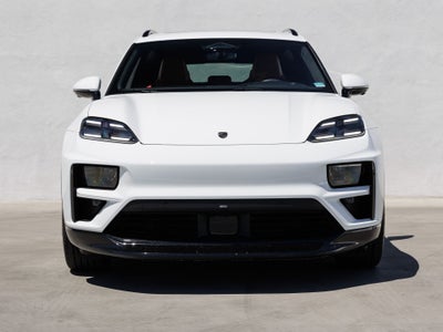 2025 Porsche Macan Macan Turbo Electric