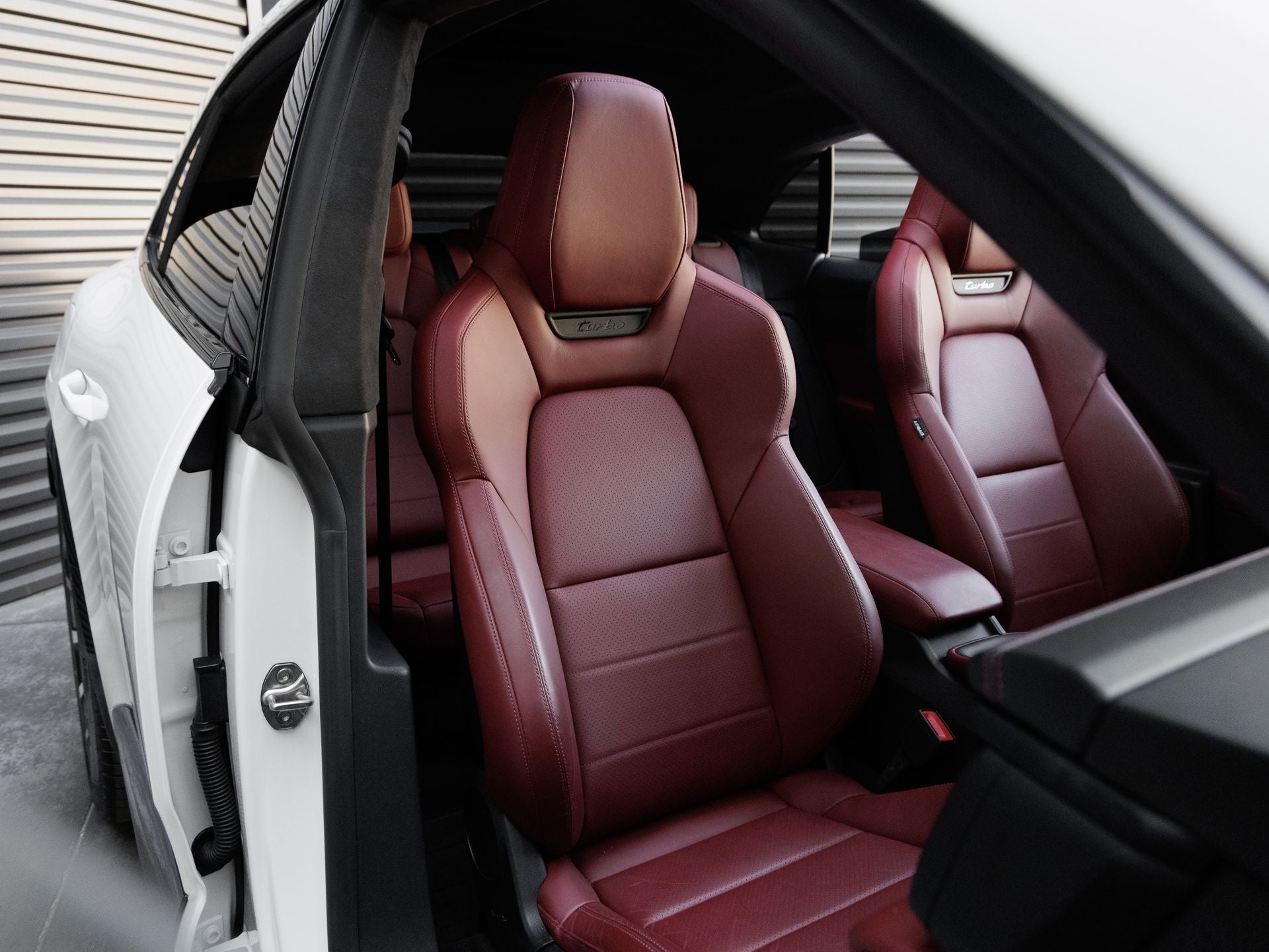 2025 Porsche Macan Macan Turbo Electric
