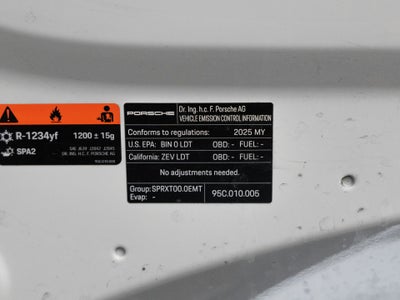 2025 Porsche Macan Macan Turbo Electric