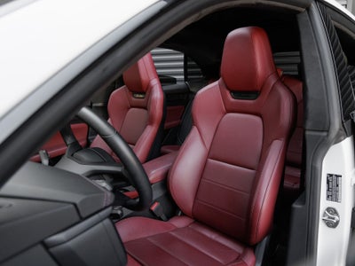 2025 Porsche Macan Macan Turbo Electric