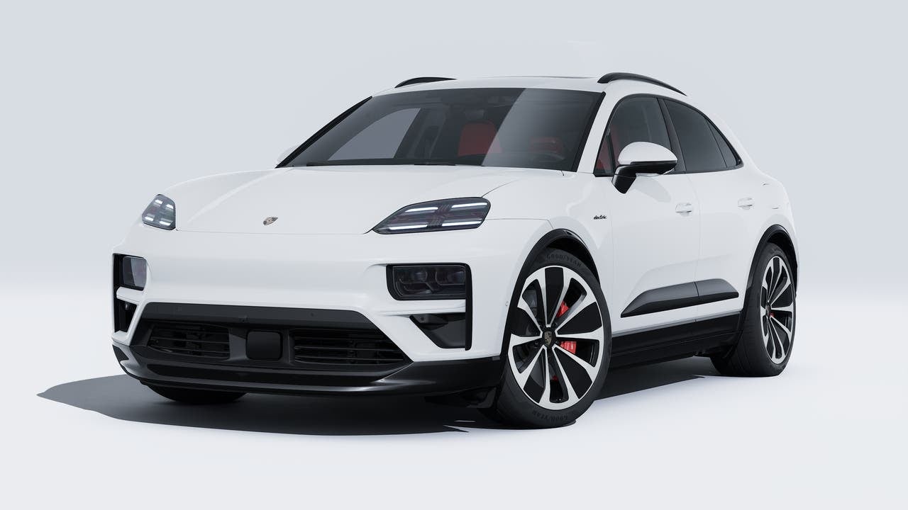 2025 Porsche Macan Macan Turbo Electric