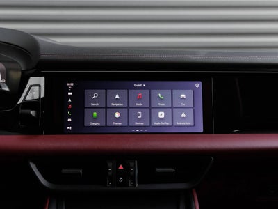 2025 Porsche Macan Macan Turbo Electric