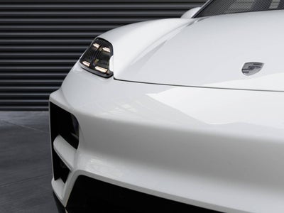 2025 Porsche Macan Macan Turbo Electric