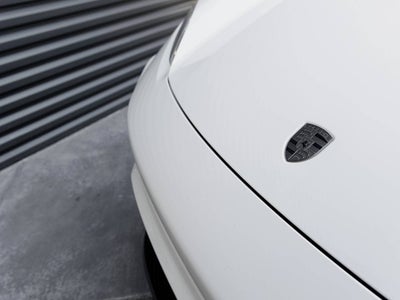 2025 Porsche Macan Macan Turbo Electric