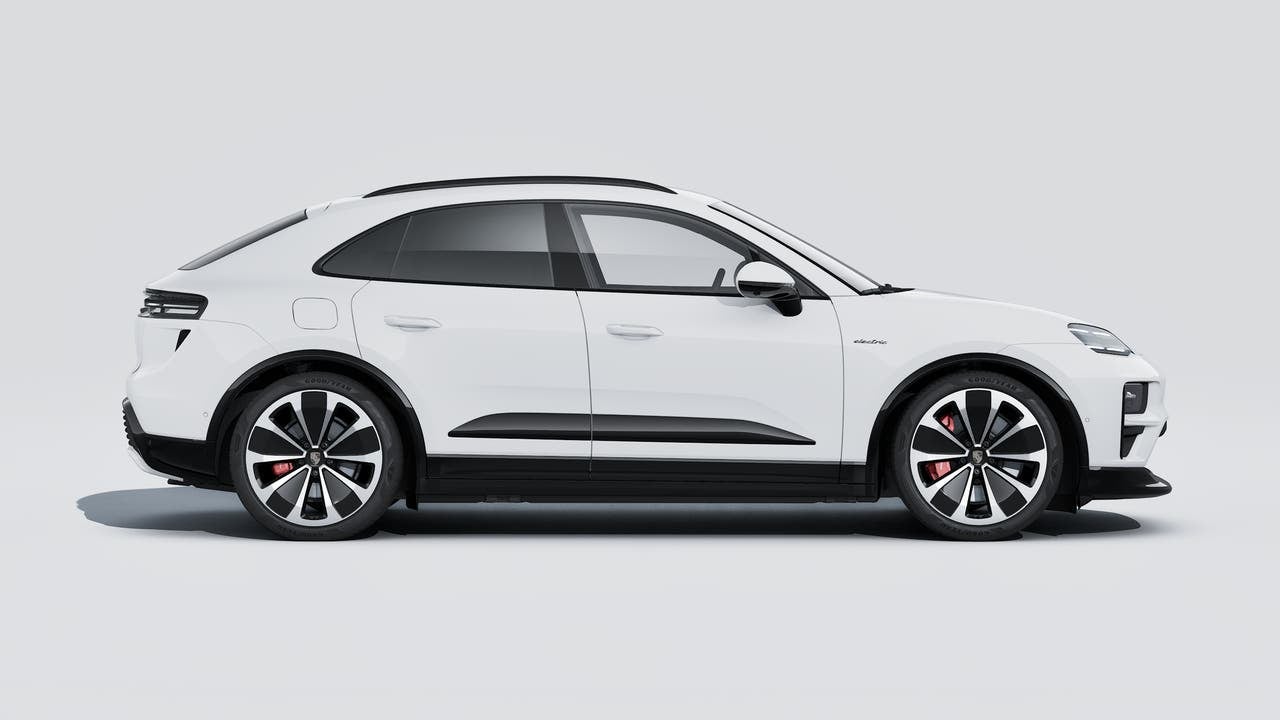 2025 Porsche Macan Macan Turbo Electric